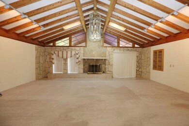 704 S Border Ave, Weslaco, TX 78596 - photo 5