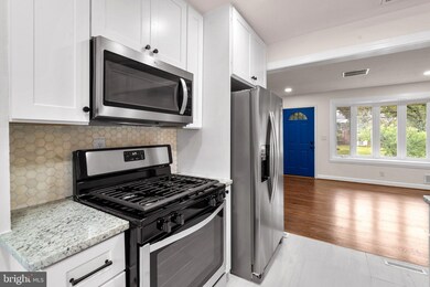 8303 Legation Rd, New Carrollton, MD 20784 - photo 6