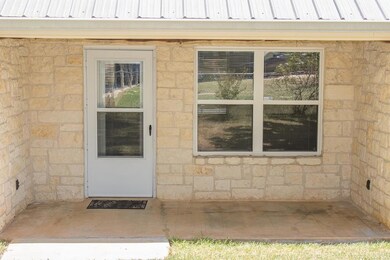 318 W Live Oak St, Fredericksburg, TX 78624 - photo 6