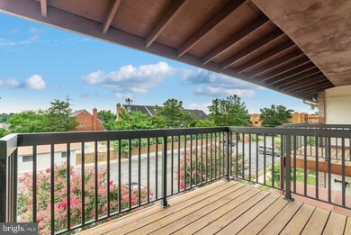 202 Park Terrace Ct SE unit 22, Vienna, VA 22180 - photo 2