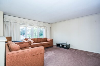 104 Pomona Dr, Brockton, MA 02302 - photo 3