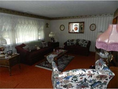 29 Stoneleigh Rd, Worcester, MA 01606 - photo 4