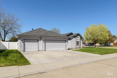 414 Autumn Dr, Nampa, ID 83686 - photo 3