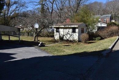 1700 Ohio St, Bluefield, WV 24701 - photo 7