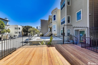 1623 Vallejo St unit 2, San Francisco, CA 94123 - photo 3