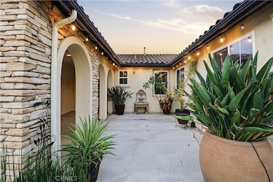 16935 Eagle Peak Rd, Riverside, CA 92504 - photo 4