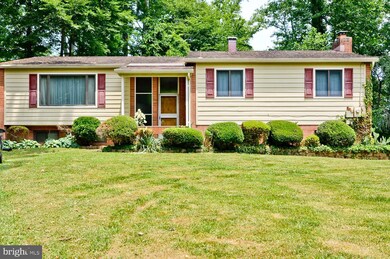 16400 Cambridge Ct, Bowie, MD 20715 - photo 2