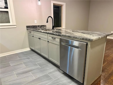 3704 Baltimore Ave unit 2S, Kansas City, MO 64111 - photo 4