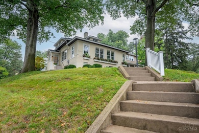 3246 Observatory Ave, Cincinnati, OH 45208 - photo 7