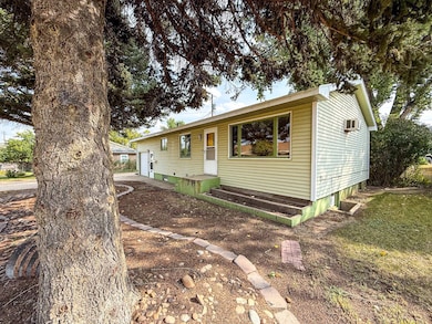 216 & 216 1/2 S 8th St E, Malta, MT 59538 - photo 5