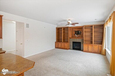 06-Living Room_ELI05557