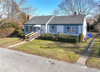 37 N Cornell Ave, Warren, RI 02885 - photo 4