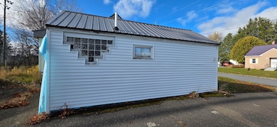 19 Glendale Rd, Caribou, ME 04736 - photo 2