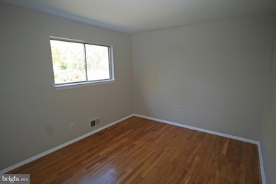 18913 Abbotsford Cir, Germantown, MD 20876 - photo 7