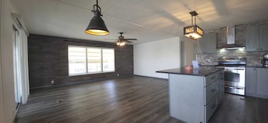 9041 Daniel Ave, Port Richey, FL 34668 - photo 4