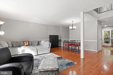 10213 Scarborough Commons Ct, Burke, VA 22015 - photo 7