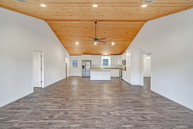 605 Claire Ln, Dublin, GA 31021 - photo 2