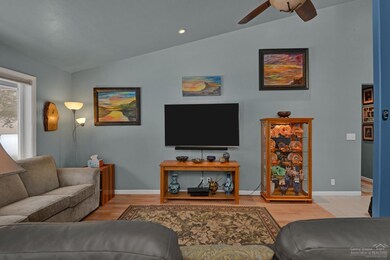 21104 Tall Mountain Cir, Bend, OR 97702 - photo 5