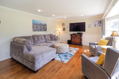 6695 Woodlea Dr-105