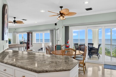 258-W-Seaview-Circle-dining-area