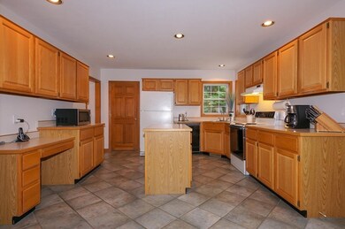 27 Old Carriage Path, Groton, MA 01450 - photo 4