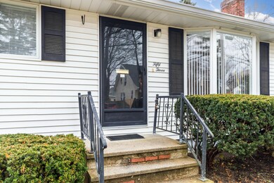 53 Dennett St, Portland, ME 04102 - photo 5