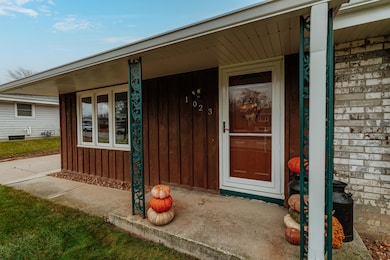 1023 S Knollwood Dr, Saukville, WI 53080 - photo 6