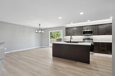 504 W Bradford St, West Union, IA 52175 - photo 4