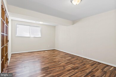208 45th St NE, Washington, DC 20019 - photo 4