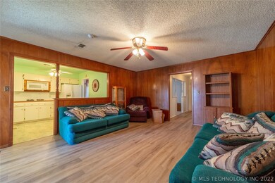 1501 Red Bud Ln, McAlester, OK 74501 - photo 7