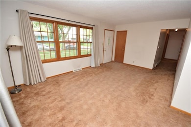 LR w/HWF's under carpet