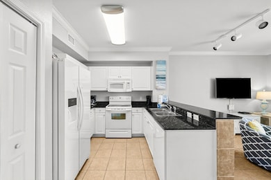 17-web-or-mls-16819 Front Beach Rd 1110-