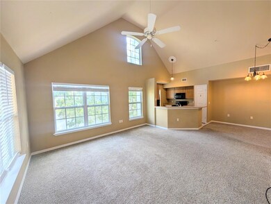 5611 Bidwell Pkwy unit 205, Sarasota, FL 34233 - photo 4