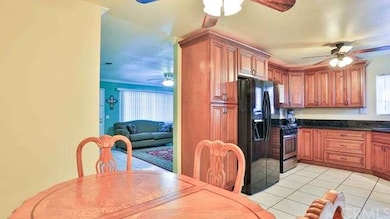 Separate Eating Area 