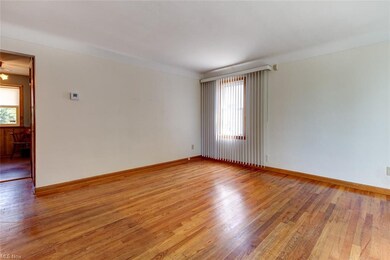 Dazzling hardwood floors!