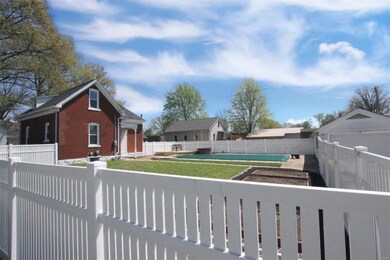 11 N Monroe St, Freeburg, IL 62243 - photo 5