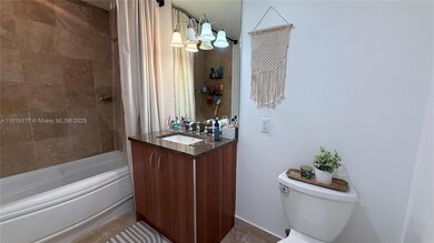 Met One unit T2407, Miami, FL 33131 - photo 6