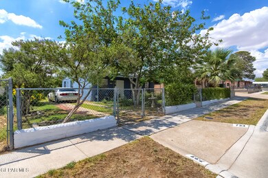 733 Santa Barbara Dr, El Paso, TX 79915 - photo 5