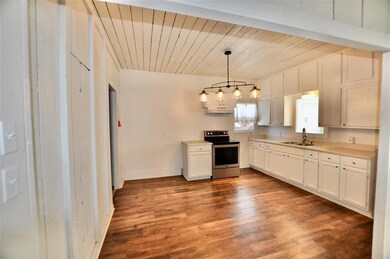 405 S Birch St, Springtown, TX 76082 - photo 6