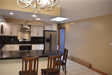 5129 Pine Tree Ln, Pocono Summit, PA 18346 - photo 6