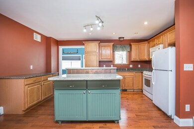 30 Hesper St, Saugus, MA 01906 - photo 3