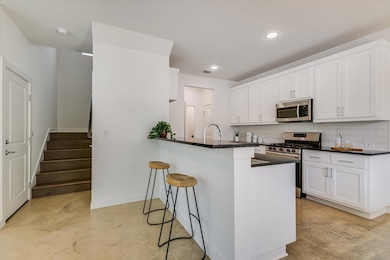 1916 Bunche Rd, Austin, TX 78721 - photo 7