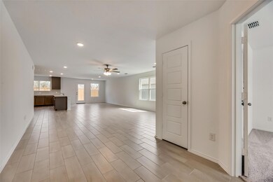 632 Quail Meadows Dr, Cleburne, TX 76031 - photo 6