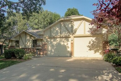 6308 Oakview St, Shawnee, KS 66216 - photo 2