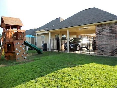 320 Shadow Creek Ave, Pineville, LA 71360 - photo 2