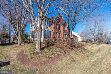 15418 Snowhill Ln, Centreville, VA 20120 - photo 4