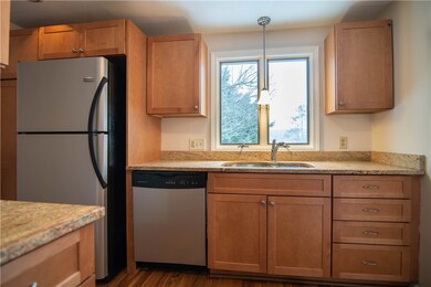 MORE KITCHEN