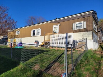 9 Washington Ave, Allenstown, NH 03275 - photo 2