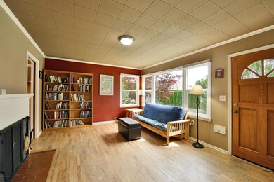 2 Enter into Living Room