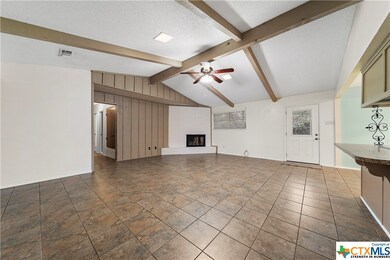 813 W 3rd St, Eddy, TX 76524 - photo 6